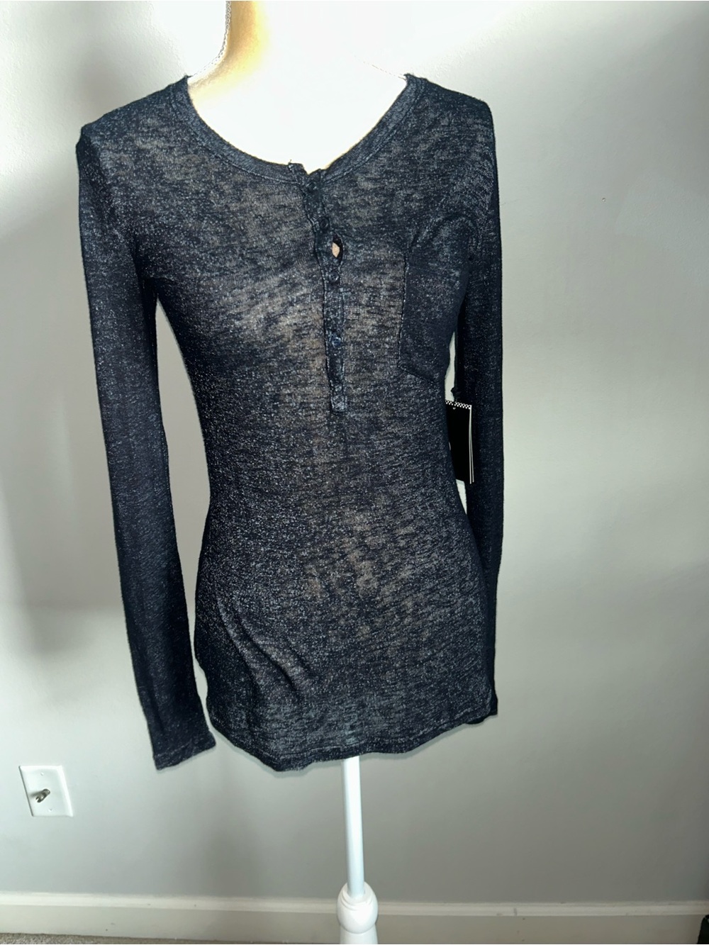 NWT Rails Women's Long-Sleeve Sheer Knit Henley Top - Black Sz M